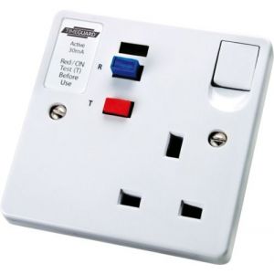 RCD Single &amp; Double Sockets - RCD switched socket 1 gang 30mA 13A - white