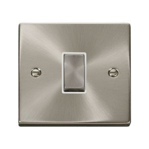 1 gang intermediate 10AX switch - white inserts