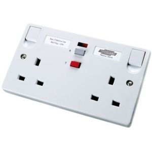 RCD socket 2 gang 30mA 13A latching - white