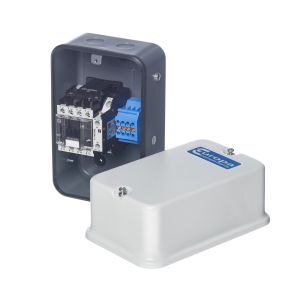 Metal enclosed 4 pole contactor 25A 230V coil